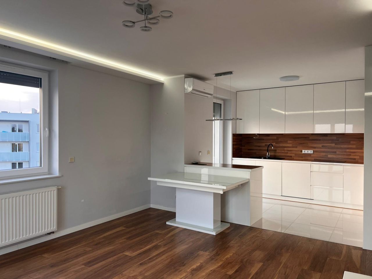 Mieszkanie 3-pokojowe Brzeg Dolny Warzyn, ul. Józefa Maksymiliana Ossolińskiego. Zdjęcie 2