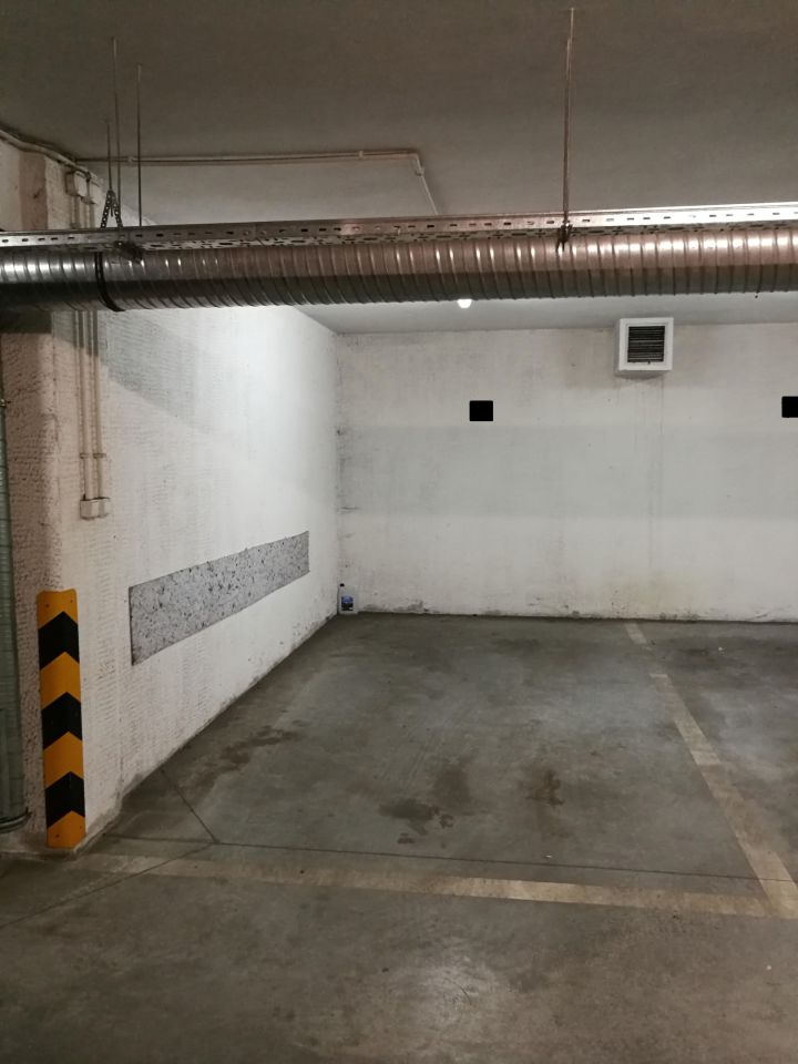 Garaż/miejsce parkingowe Kraków Prądnik Biały, ul. gen. Augusta Fieldorfa-Nila. Zdjęcie 2