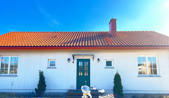 dom wolnostojący, 4 pokoje Henryków, ul. Miodowa