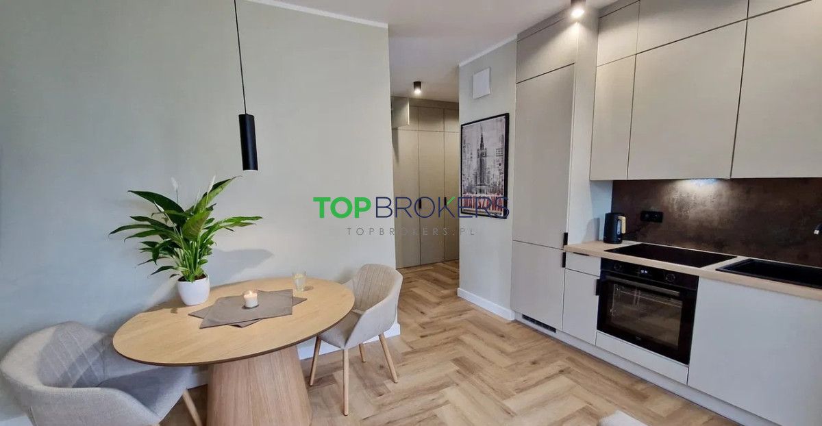 Mieszkanie 2-pokojowe Warszawa Śródmieście, ul. Chmielna. Zdjęcie 3