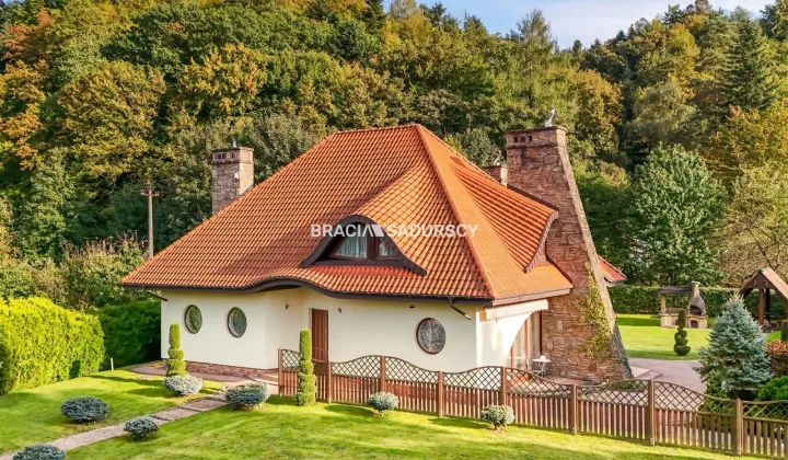 dom wolnostojący, 5 pokoi Myślenice Zarabie, ul. Bukowa