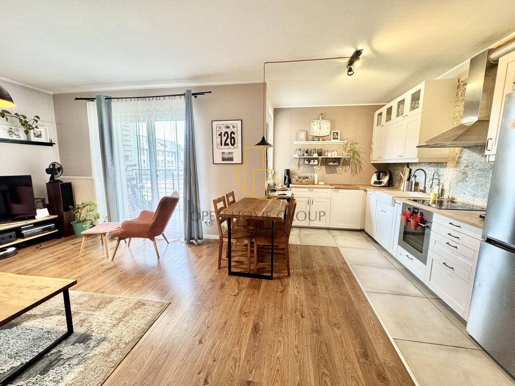 Mieszkanie 3-pokojowe Smolec. Zdjęcie 2