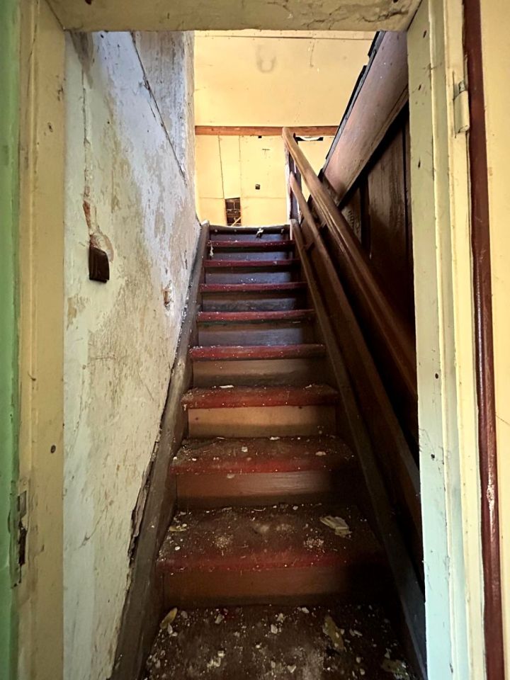 dom wolnostojący, 2 pokoje Ładza. Zdjęcie 7