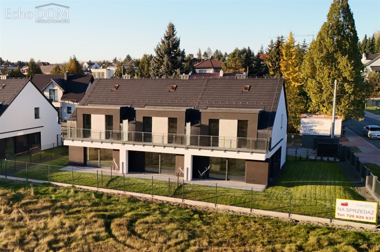 dom szeregowy, 4 pokoje Kraków Swoszowice, ul. Mirosława Krzyżańskiego. Zdjęcie 2