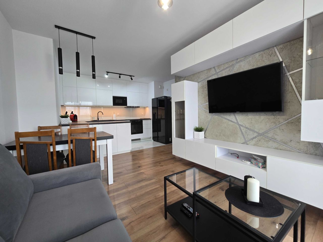 Mieszkanie do wynajęcia bez pośredników
ul. Powstańców 86
Kraków Mistrzejowice
