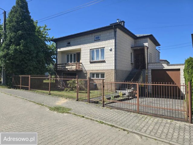 dom wolnostojący, 5 pokoi Starachowice Orłowo, ul. Piastowska. Zdjęcie 1