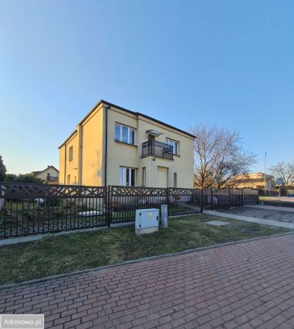 dom wolnostojący, 8 pokoi Kalisz Majków, ul. Stawiszyńska. Zdjęcie 1