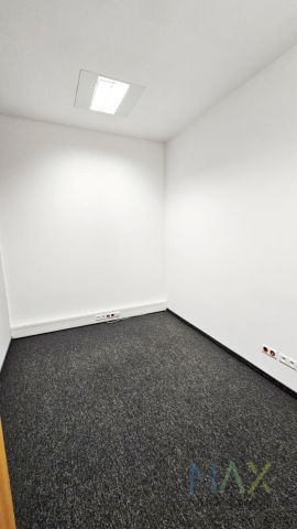 Biuro Kraków Płaszów, ul. gen. Henryka Kamieńskiego. Zdjęcie 7