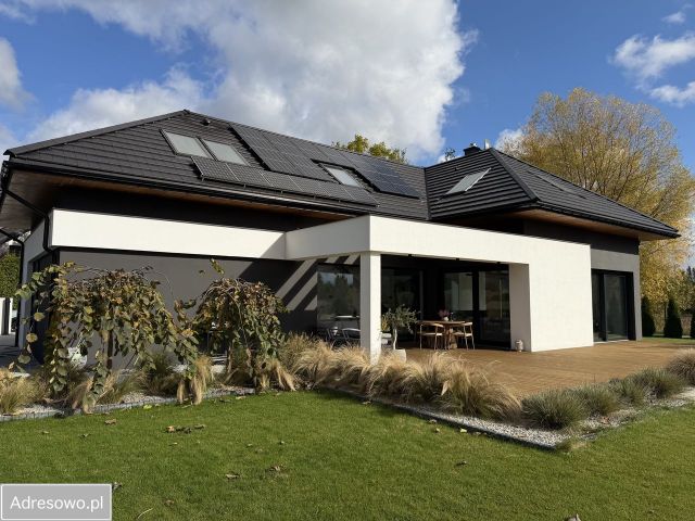 dom wolnostojący, 5 pokoi Bobrowniki. Zdjęcie 1