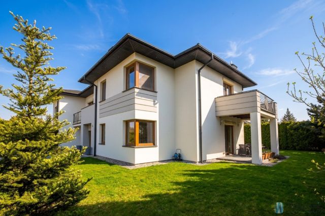 bliźniak, 4 pokoje Łomianki. Zdjęcie 21
