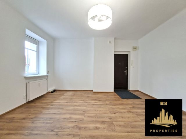 Mieszkanie 1-pokojowe Nowy Dwór Mazowiecki Centrum, ul. Zakroczymska. Zdjęcie 2