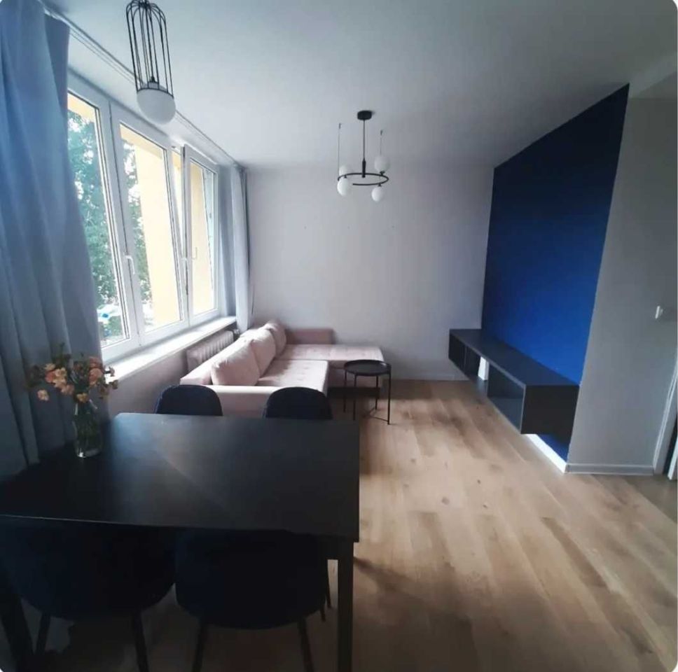 Mieszkanie 3-pokojowe Warszawa Targówek. Zdjęcie 1