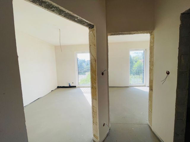 bliźniak, 4 pokoje Kobyłka. Zdjęcie 3