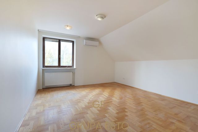 dom wolnostojący, 8 pokoi Kraków Kliny, ul. Narvik. Zdjęcie 13