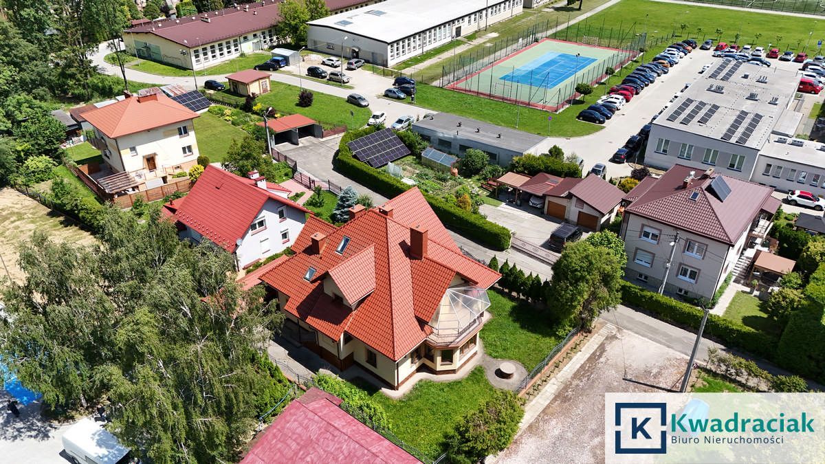 dom wolnostojący, 8 pokoi Jasło, ul. Zygmunta Krasińskiego. Zdjęcie 2