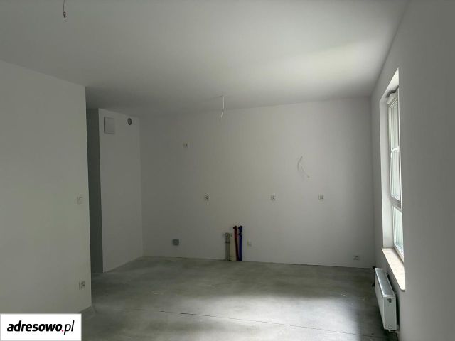 Mieszkanie 4-pokojowe Kowale. Zdjęcie 1