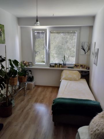 Mieszkanie 3-pokojowe Wadowice, os. Pod Skarpą. Zdjęcie 1