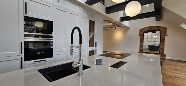 Mieszkanie 4-pokojowe Biestrzyków. Zdjęcie 2