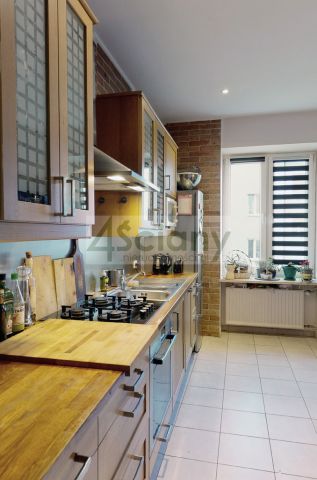 Mieszkanie 3-pokojowe Warszawa Praga-Północ, ul. Targowa. Zdjęcie 2