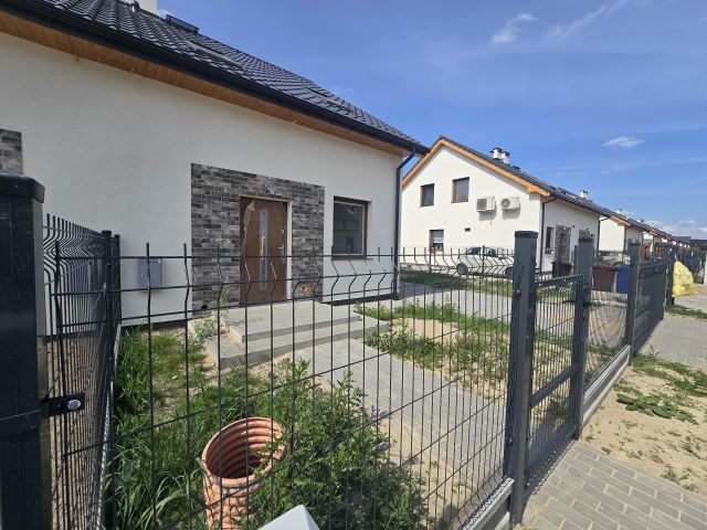 bliźniak, 4 pokoje Stargard, Szmaragdowa. Zdjęcie 1