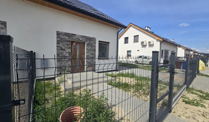bliźniak, 4 pokoje Stargard, Szmaragdowa