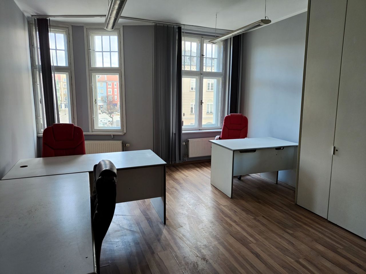 Biuro Dzierżoniów, rynek Rynek. Zdjęcie 3