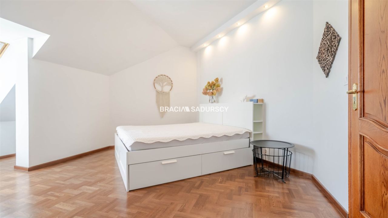 dom wolnostojący, 6 pokoi Mogilany. Zdjęcie 36