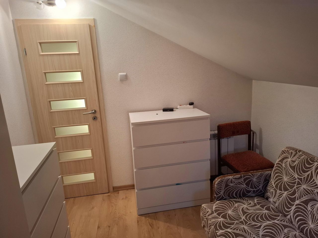 dom wolnostojący, 5 pokoi Branica. Zdjęcie 19