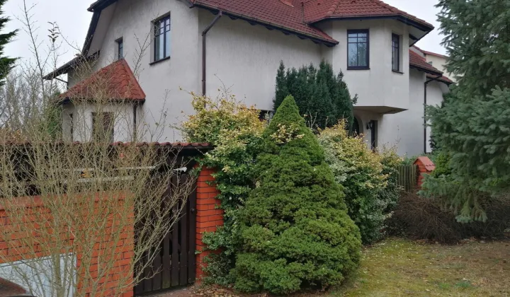 dom wolnostojący, 9 pokoi Kielce, ul. Ludomira Różyckiego