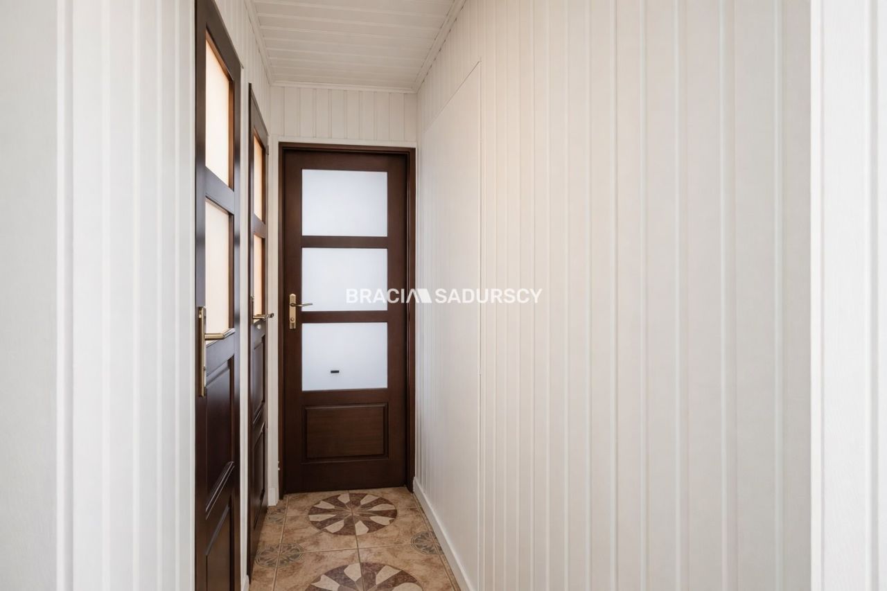 Mieszkanie 4-pokojowe Myślenice. Zdjęcie 18