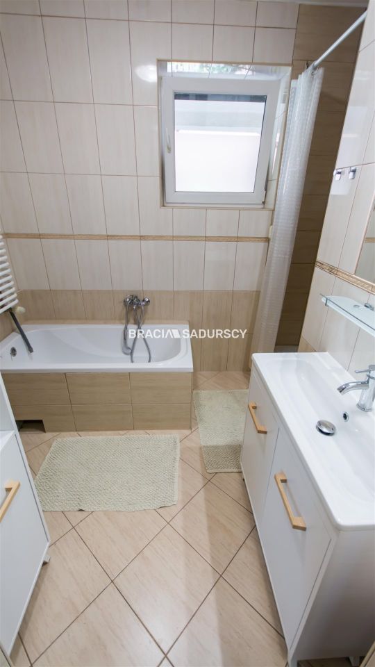 Mieszkanie 3-pokojowe Kraków Dębniki, ul. Komuny Paryskiej. Zdjęcie 9