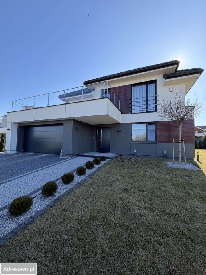 dom wolnostojący, 6 pokoi Wręczyca Wielka, ul. Malinowa. Zdjęcie 1