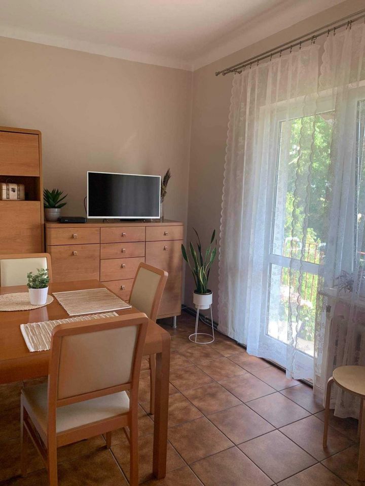 Mieszkanie 3-pokojowe Małków-Kolonia. Zdjęcie 2