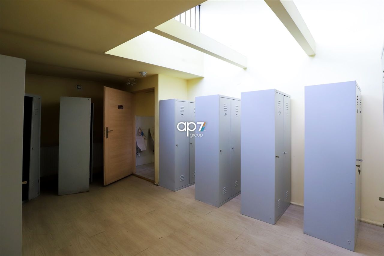 Hala/magazyn Kraków Bronowice. Zdjęcie 8