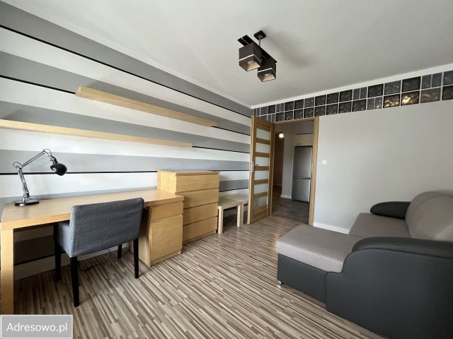 Mieszkanie 2-pokojowe Poznań, ul. Na Miasteczku. Zdjęcie 1