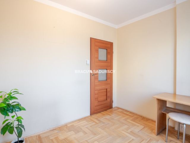 Mieszkanie 3-pokojowe Kraków Czyżyny, os. Dywizjonu 303. Zdjęcie 10