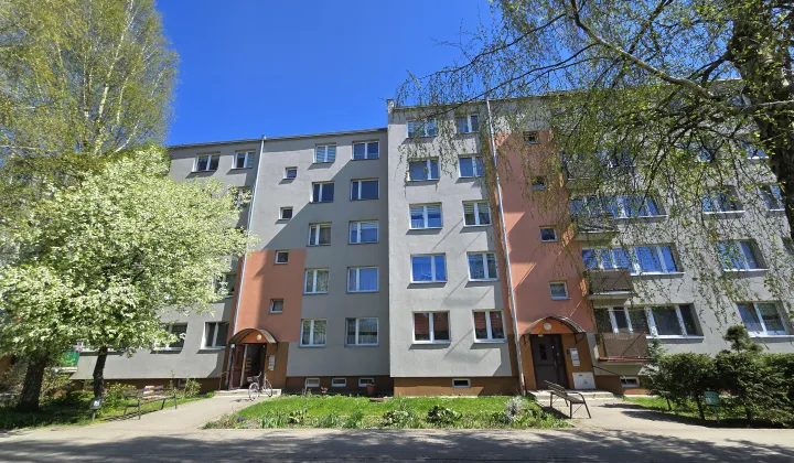 Mieszkanie 4-pokojowe Tarnobrzeg Serbinów, ul. Konstytucji 3 Maja