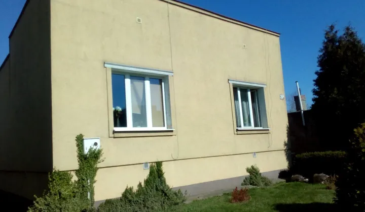dom wolnostojący, 4 pokoje Radom Długojów, ul. Juliusza Słowackiego