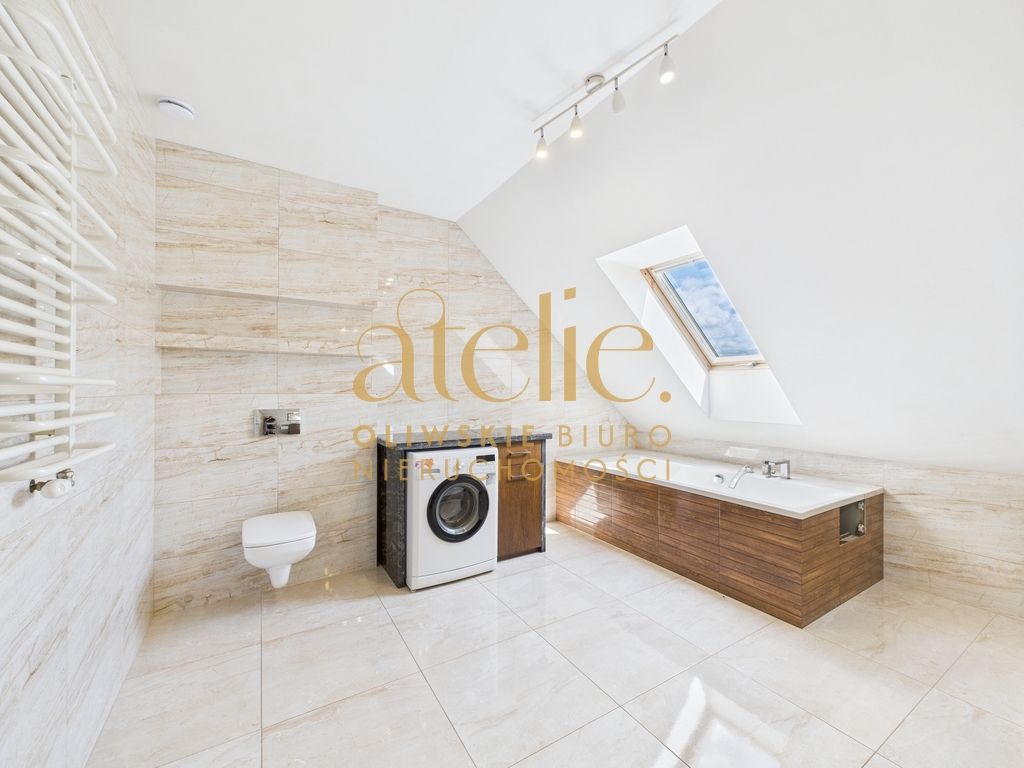 dom wolnostojący, 6 pokoi Luzino, ul. Długa. Zdjęcie 9