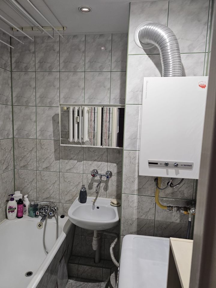 Mieszkanie 4-pokojowe Kępno Grzybów, os. Osiedle 700-lecia. Zdjęcie 5