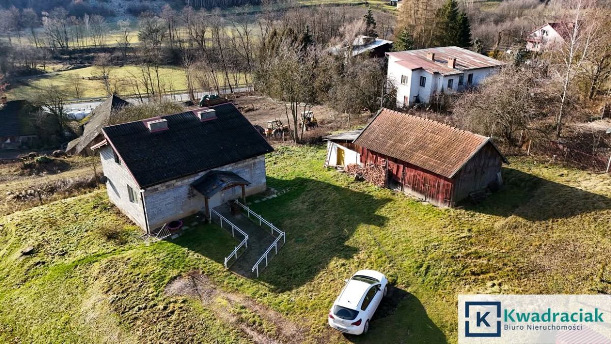 dom wolnostojący, 2 pokoje Święcany. Zdjęcie 18