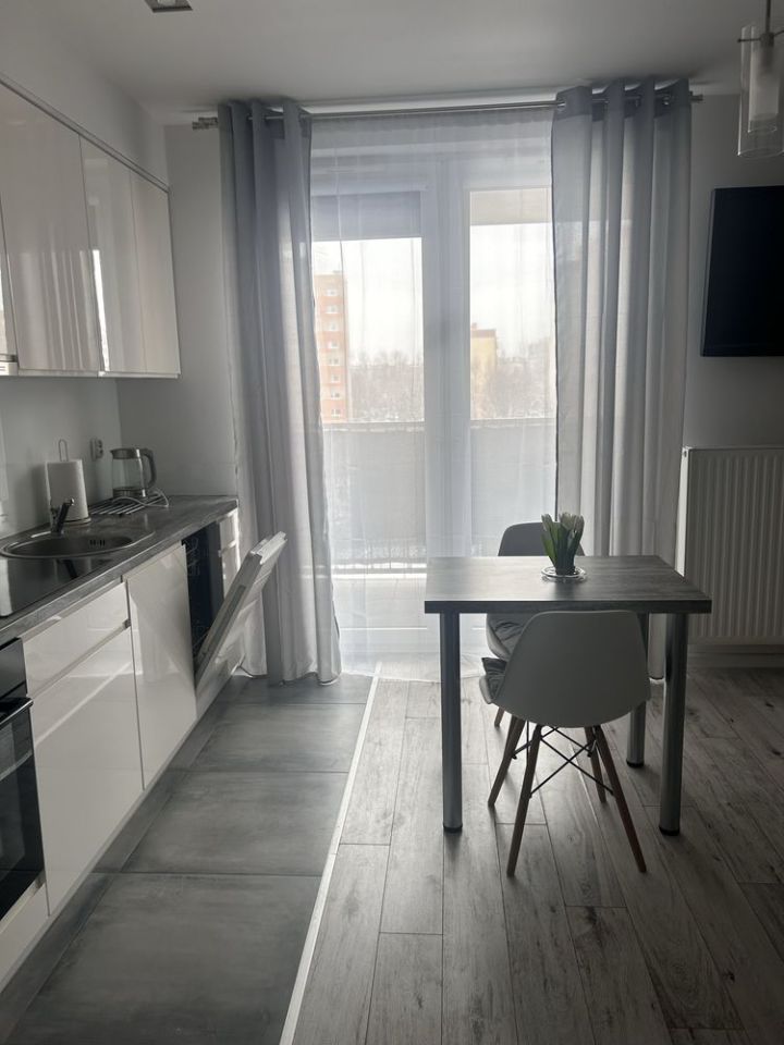 Mieszkanie 2-pokojowe Kraków Mistrzejowice, os. Bohaterów Września. Zdjęcie 2