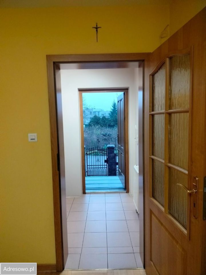 dom wolnostojący, 7 pokoi Piotrków Trybunalski, ul. Tadeusza Nowakowskiego. Zdjęcie 3