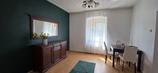 Mieszkanie 2-pokojowe Wałbrzych Śródmieście, ul. Romualda Traugutta. Zdjęcie 1