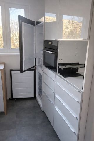 Mieszkanie 2-pokojowe Bydgoszcz Bielawy, ul. Marii Curie-Skłodowskiej. Zdjęcie 3