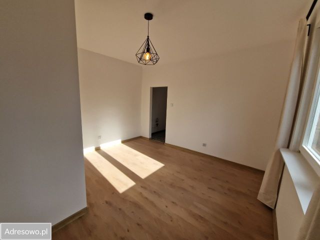 Mieszkanie 2-pokojowe Tuszyn Tuszyn-Las, ul. Henryka Sienkiewicza. Zdjęcie 1