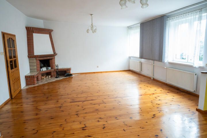 dom wolnostojący, 6 pokoi Bielice. Zdjęcie 4