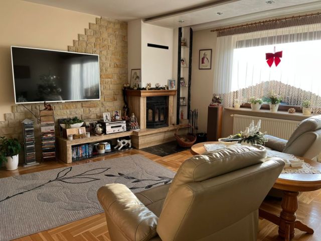 dom szeregowy, 6 pokoi Oława Górnik, ul. Adama Mickiewicza. Zdjęcie 2