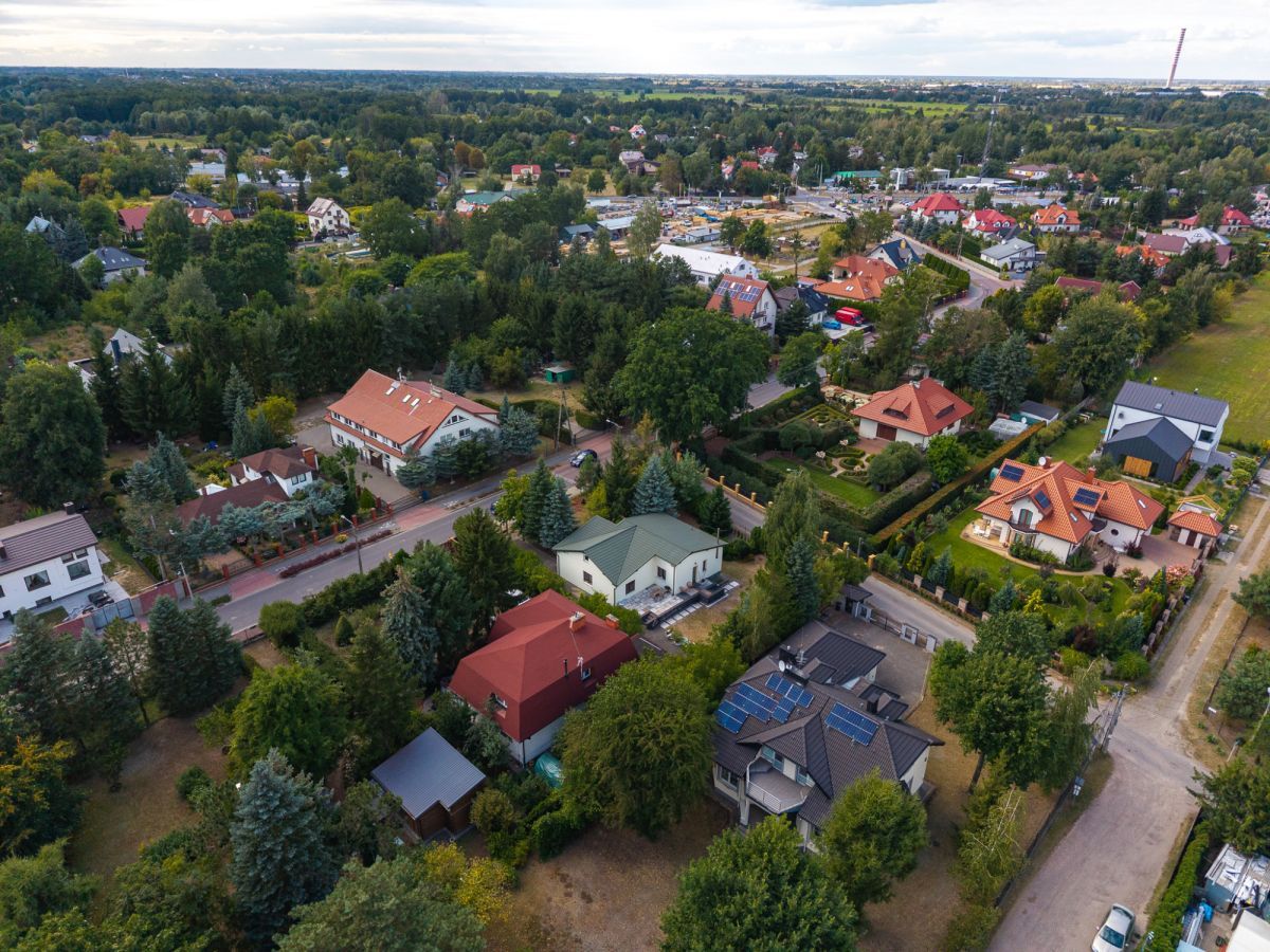 dom wolnostojący, 4 pokoje Kanie, ul. Józefa Piłsudskiego. Zdjęcie 2