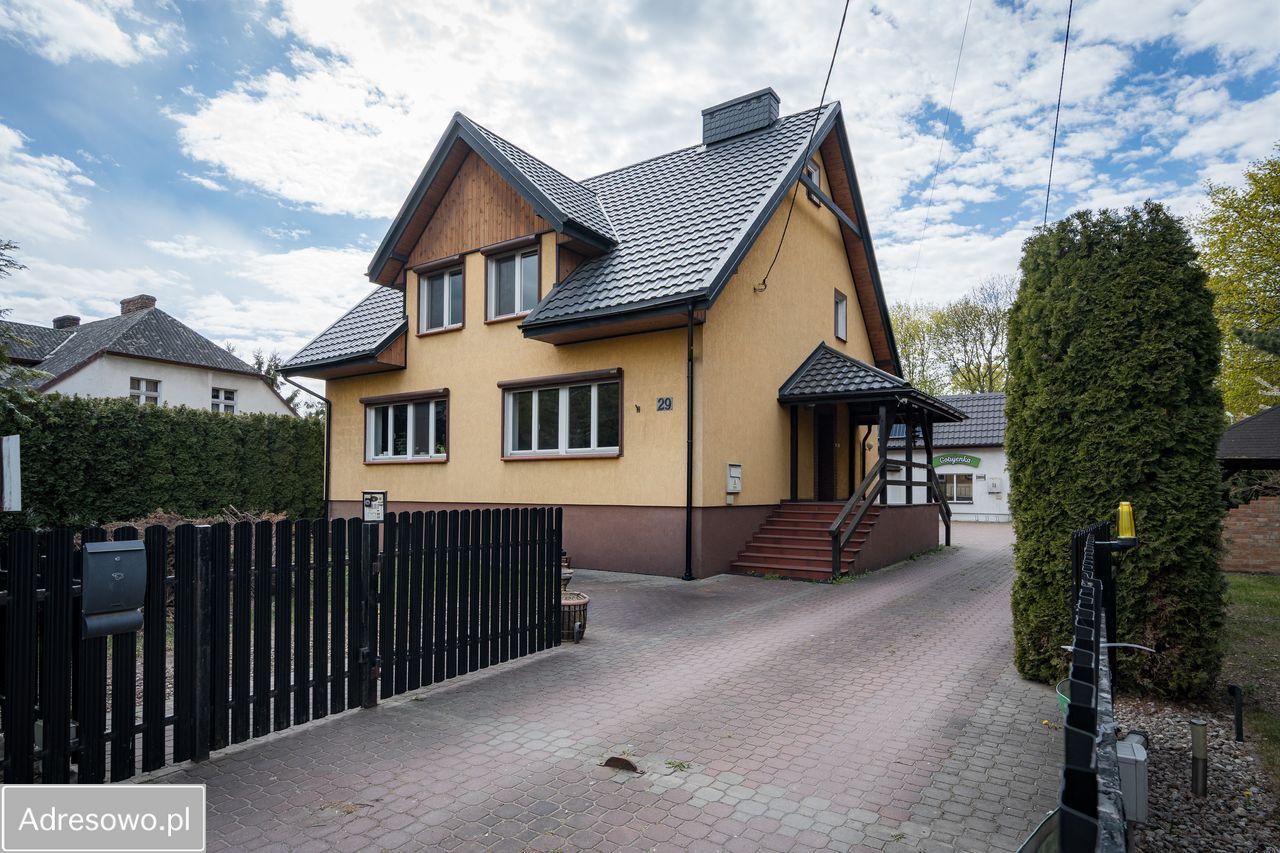 dom wolnostojący, 5 pokoi Nowe Miasto Lubawskie. Zdjęcie 1